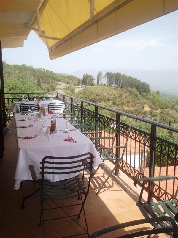 Hotel Isaraiko Spiti Agia Theodora Isaris Екстериор снимка